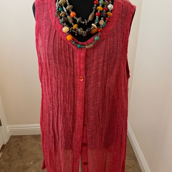 Coral button up vest - Picture 1 of 1